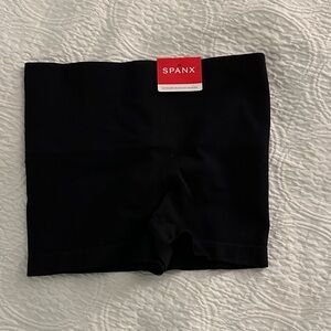 SPANX Black Mid-Thigh Shorts